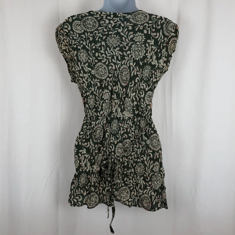 Quizz Trends rayon embellished top M - Picture 4 of 5